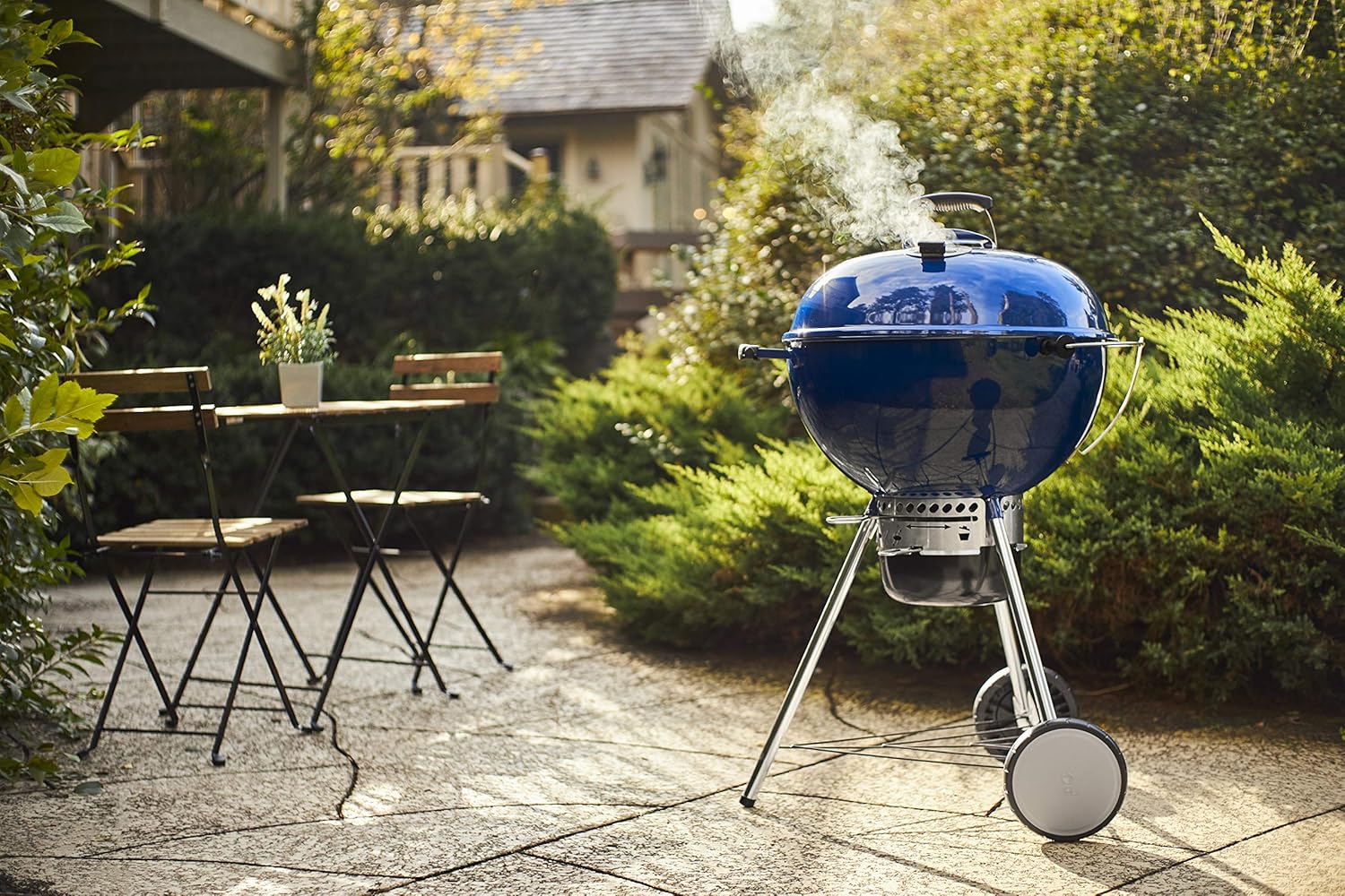 Ocean Blue Weber Master-Touch GBS C-5750 Charcoal BBQ 57cm - Image 3